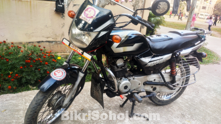 Bajaj Ct-100